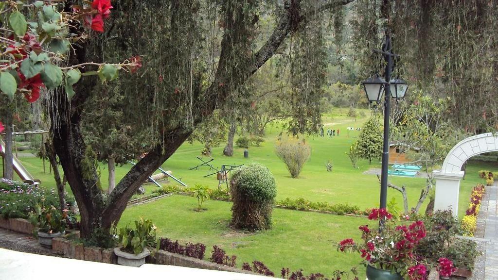 Uzhupud Garden Hotel & Lodge Paute Buitenkant foto